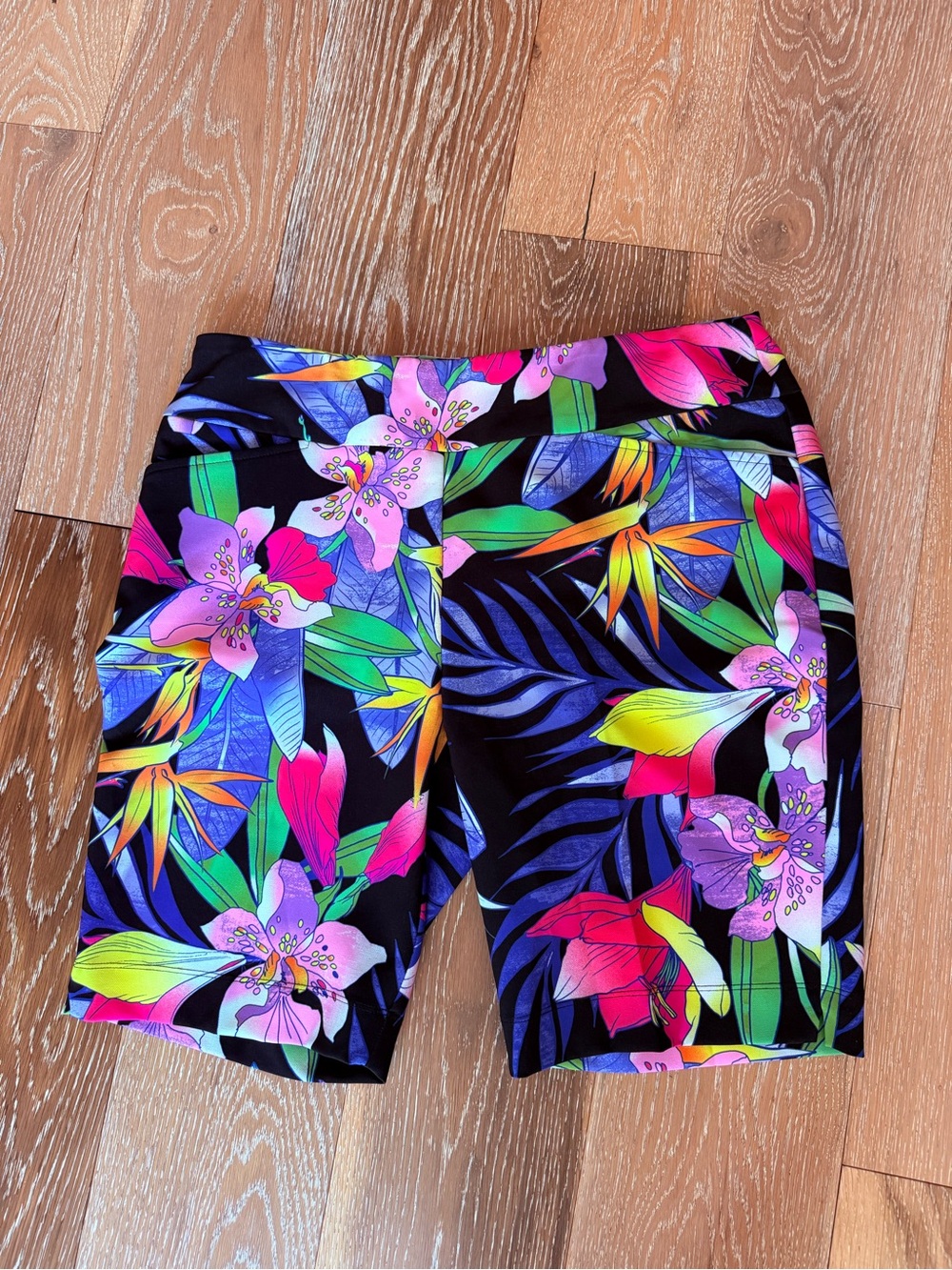 IBKUL Rio black multicolored pull-on golf shorts vibrant floral pattern
